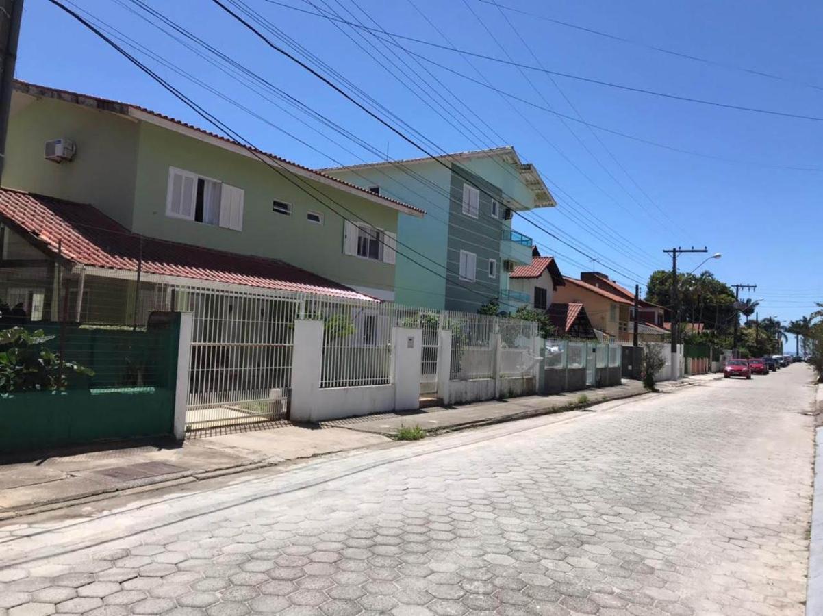 Casa Com 6 Suites E Piscina, A 160M Da Praia Флорианополис Экстерьер фото